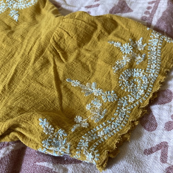 FP Embroidered crop top - Picture 10 of 17